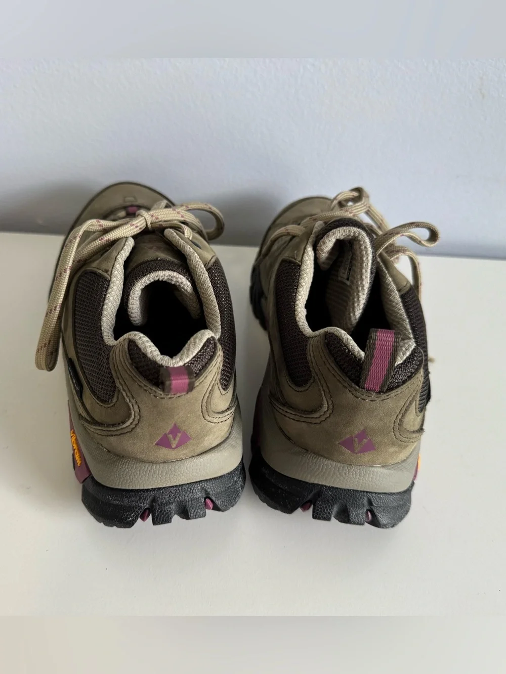 Vasque talus trek